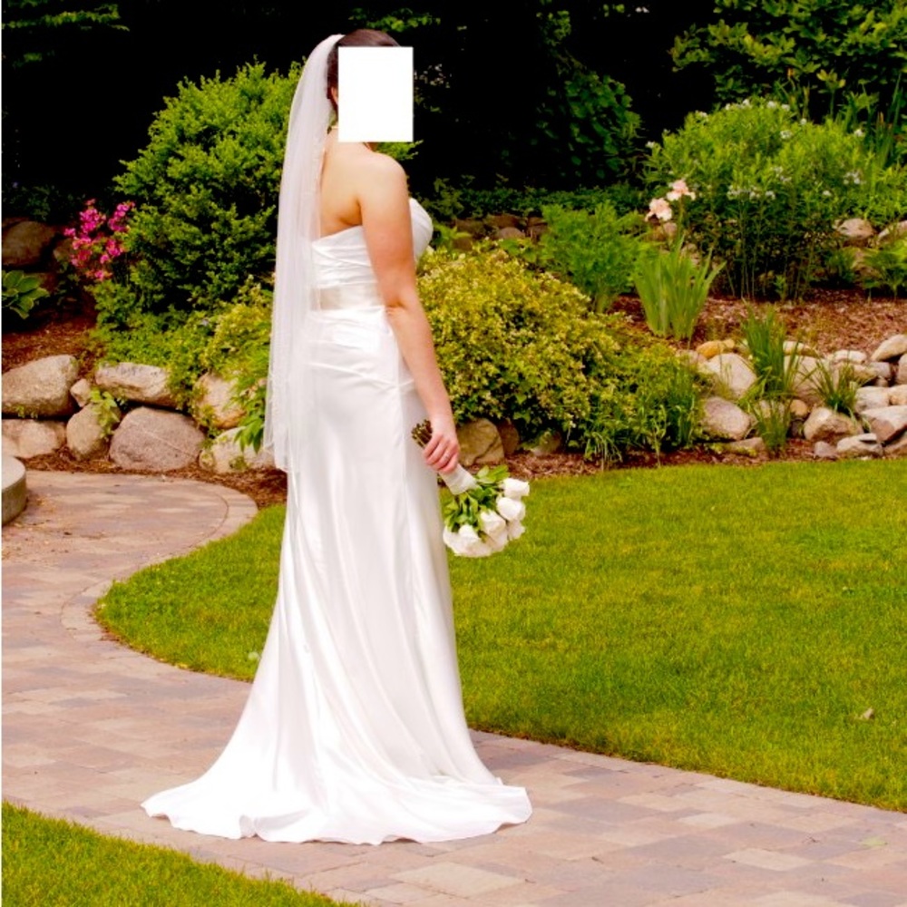 NEW A-LINE SILHOUETTE & SWEETHEART NECKLINE WEDDING DRESS